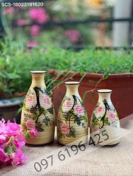 Bộ lọ hoa trang trí dáng chai men vàng vẽ hoa hồng