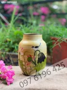 Lọ hoa gốm màu vàng vẽ sen cao 26cm