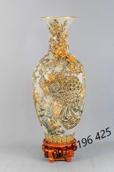 Bảo bình men rạn đắp nổi vẽ vàng phú quý trường xuân cao 1.3m