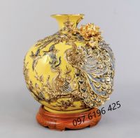 Bình hút tài lộc vẽ vàng công đào đắp nổi cho người mệnh kim