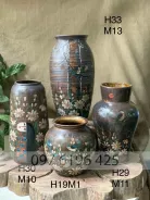 Lọ hoa để bàn gốm mộc nền đen vẽ cúc trắng