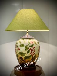Đèn ngủ gốm thân tròn vẽ hoa
