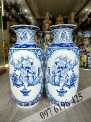 Lộc bình men lam dáng bí vẽ nhị cảnh