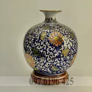 Bình hút tài lộc băng nền xanh vẽ hoa dây vàng kim