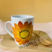 Cốc sứ trắng dáng thóp vẽ hoa