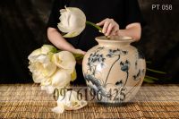 Bình gốm men rạn dáng vò đáy tròn vẽ sen