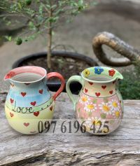 Lọ hoa bình sữa vẽ hoa