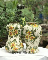 Lọ hoa Bát Tràng hoa văn khắc tay