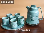 Bộ bình trà, bình nước men ngọc quai vuông hoa đào kèm khay