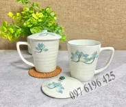 Ca sứ có nắp vẽ hoa sen gốm sứ Bát Tràng