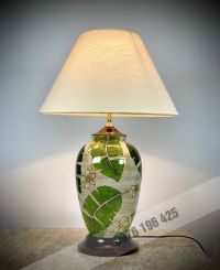 Đèn ngủ để bàn gốm sứ vẽ lá xanh
