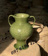 Lọ ly có tai khắc vân nổi gốm Bát Tràng