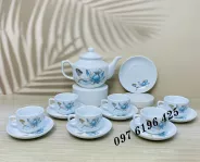 Bộ trà dáng vuông vẽ hoa sen vàng kim