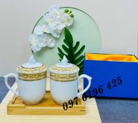 Ly sứ có nắp viền hoa vàng kim -mẫu2