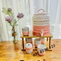 Bình đựng nước bằng sứ có vòi kẻ hồng