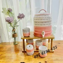 Bình đựng nước bằng sứ có vòi kẻ hồng