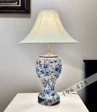 Đèn ngủ để bàn gốm men lam dáng eo