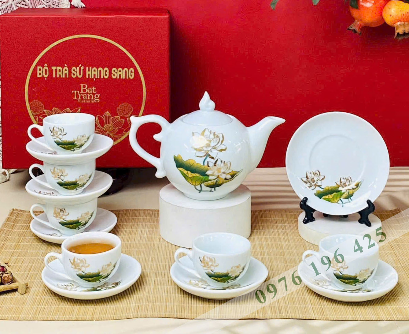 Bộ trà Bát Tràng chóp lửa sen vàng kim