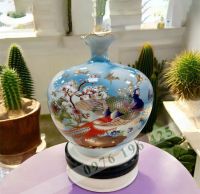 Bình hút tài lộc vẽ vàng miệng lượn vinh hoa phú quý , vân mây xanh