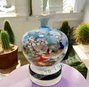 Bình hút tài lộc vẽ vàng miệng lượn vinh hoa phú quý , vân mây xanh