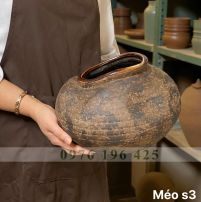 Bình gốm Bát Tràng dáng vò méo