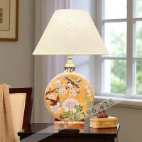 Đèn ngủ để bàn gốm sứ sắc xuân thân tròn dẹt
