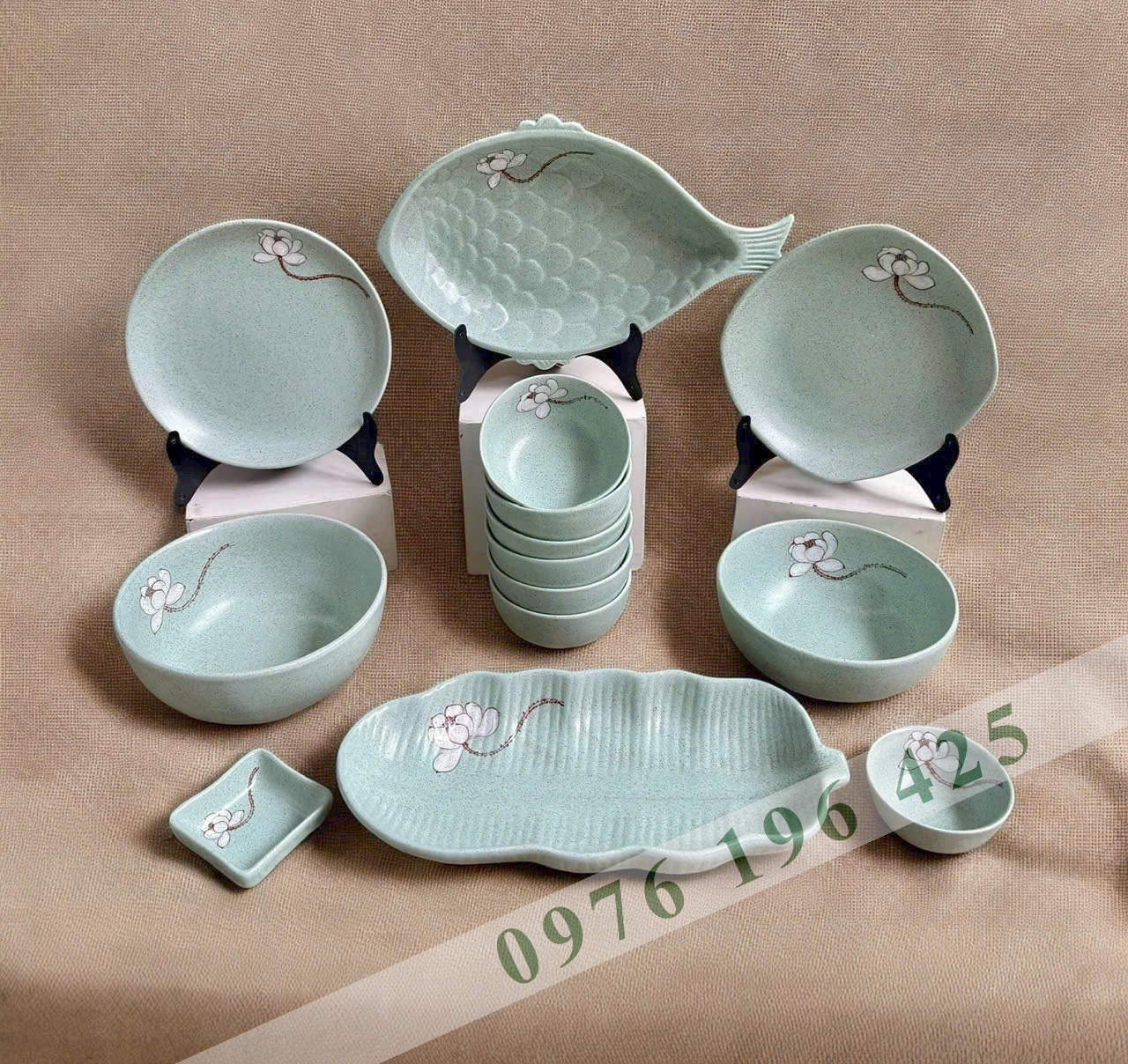 Bộ bát đĩa Bát Tràng men tấm xanh hoa bạch liên (set1)