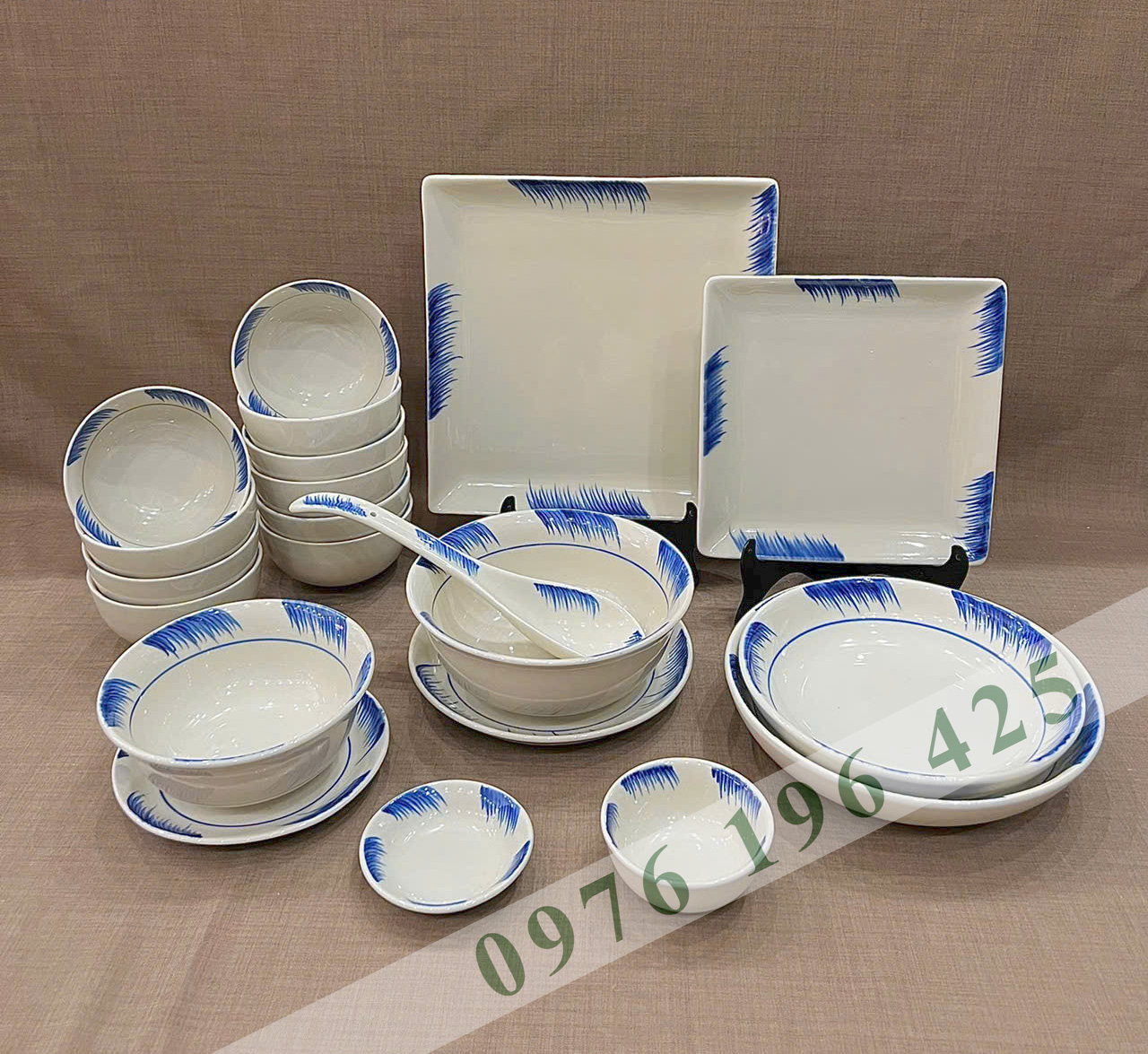 Bộ bát đĩa Bát Tràng phẩy xanh