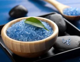 làm mặt nạ trị mụn từ trứng gà