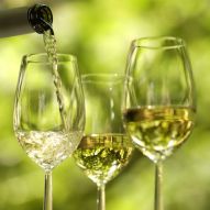 Săc màu rượu vang