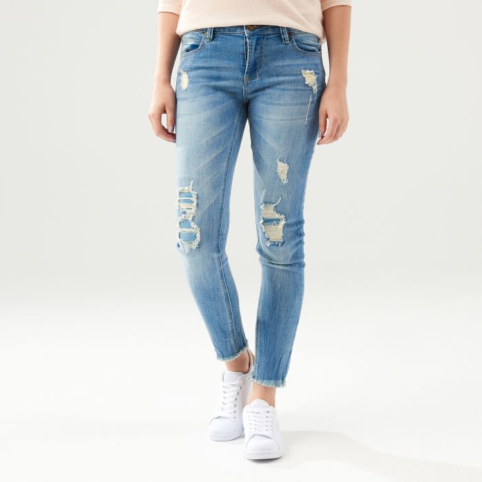 Quần jeans nữ rách