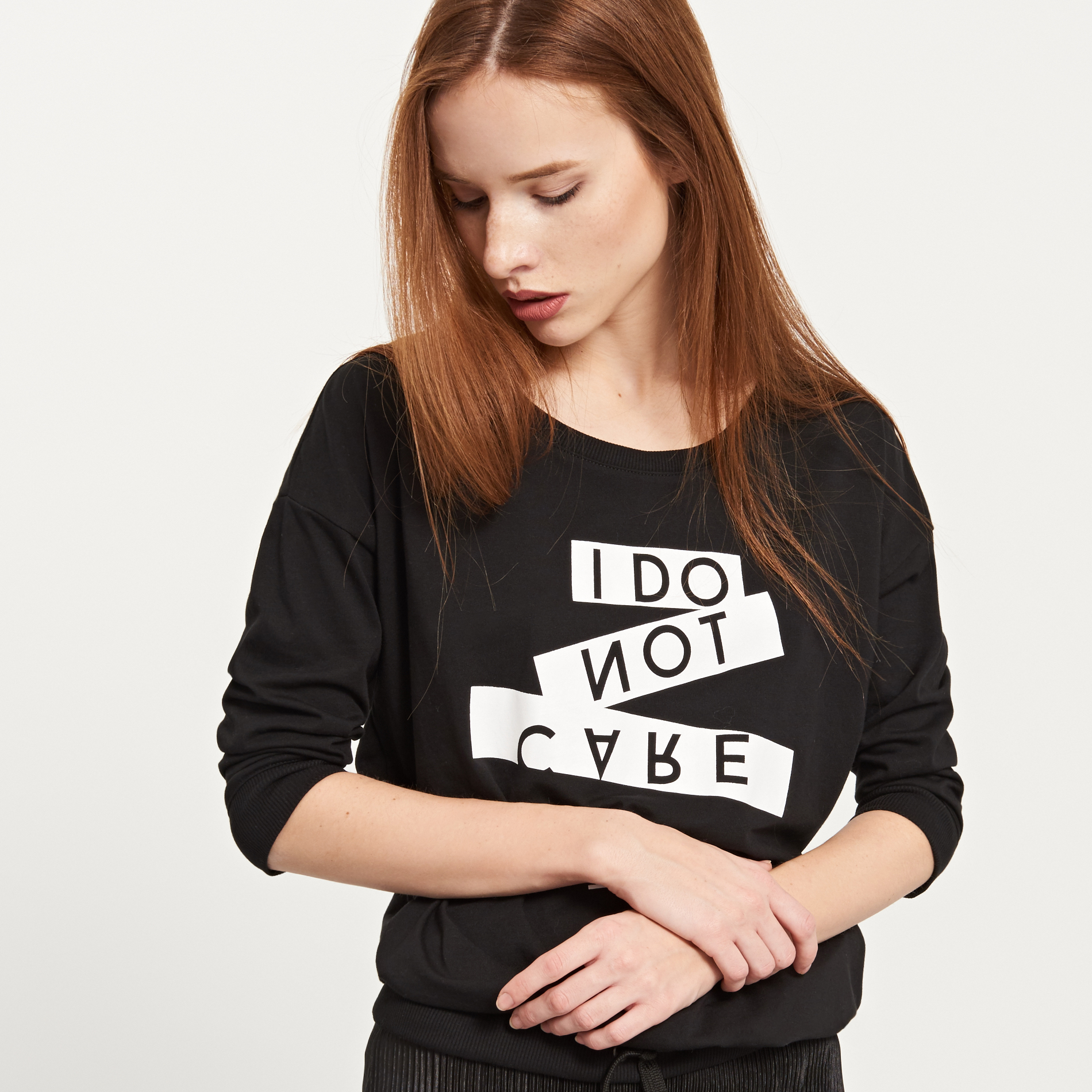 Áo sweatshirt "i do not care"