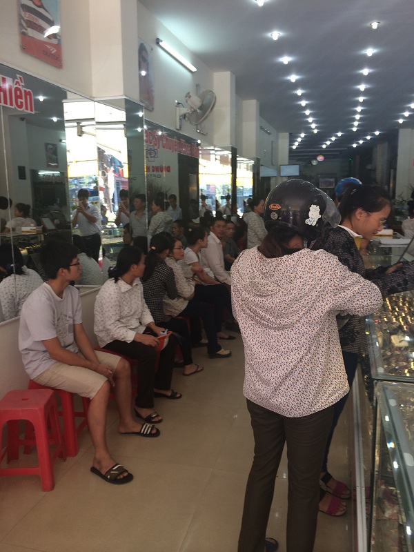 Khám mắt định kỳ tại kính thuốc Dũng Hiền