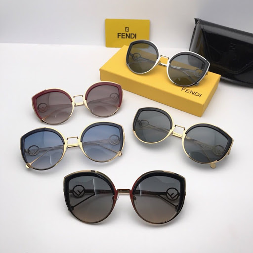 Kính mắt Fendi