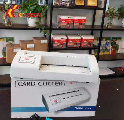 Máy cắt Card tự động