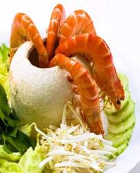 Tôm hấp nước dừa