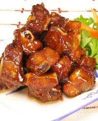 Sườn heo vàng sốt dâu tây