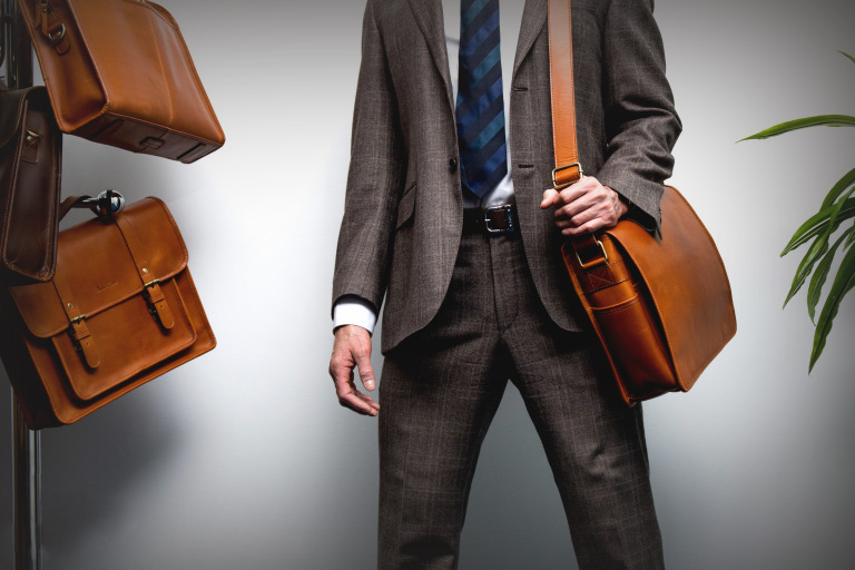 8 quy tắc cài nút đồ suit nam cần nắm vững