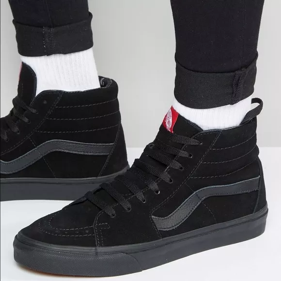 Giày Sneaker Vans Cổ Cao Full Black Bigsize