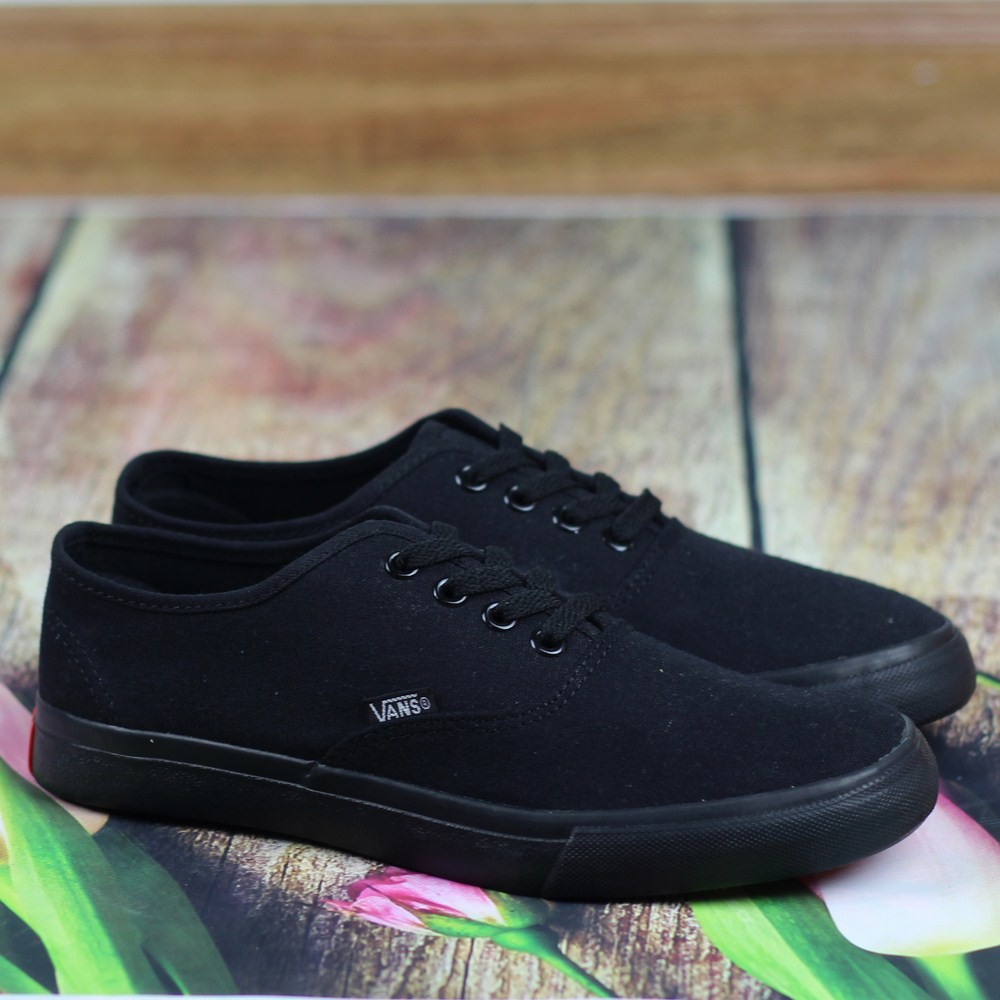 Giày Vans Authentic Classic Full Đen