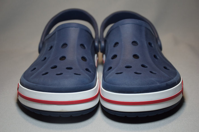 2383645349_w700_h500_kroksy-sabo-crocs