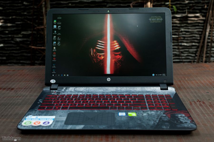 HP STAR WARS™ SPECIAL EDITION 15, Core™ i7-6500U 2.5GHz 2TB 8GB, NVIDIA 940M 2GB, 15.6" FHD