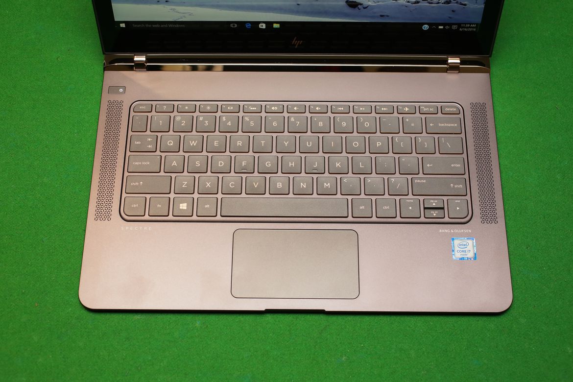 hp-spectre-2016-08