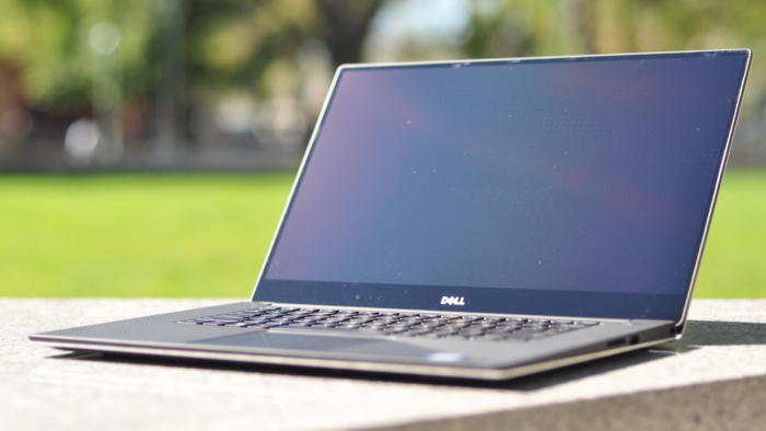 precision5520-outside1-100716129-large