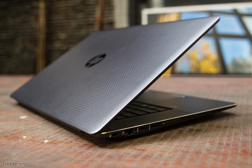 2089-hp-zbook-studio-g3-xeon-e3-1505m-156-inch-16gb-ram-quadro-m1000m-win-10-pro-1498471446-5