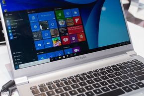3588407_Tinhte_tren_tay_Samsung_Notebook_9_15_13_CES-23