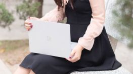 MS Surface Laptop 1, Màn hình 13.5" 2K+, Touch, Core I5 7300U 2.5 Ghz, RAM 8 GB, SSD 256 GB