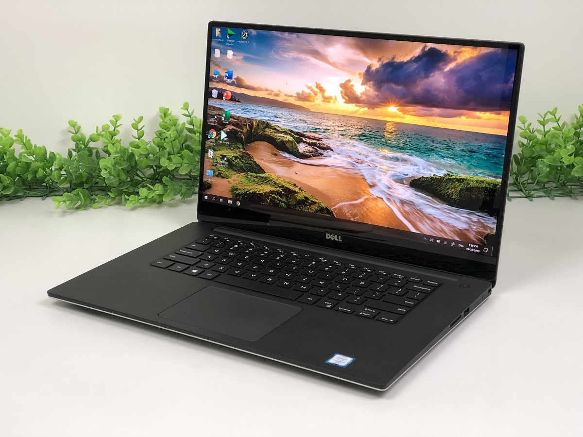 DELL PRECISION 5520|15.6" FHD|Core I7-7820HQ 3.9 GHZ|08 GB RAM|256 GB NMVe|QUADRO M1200M 4G