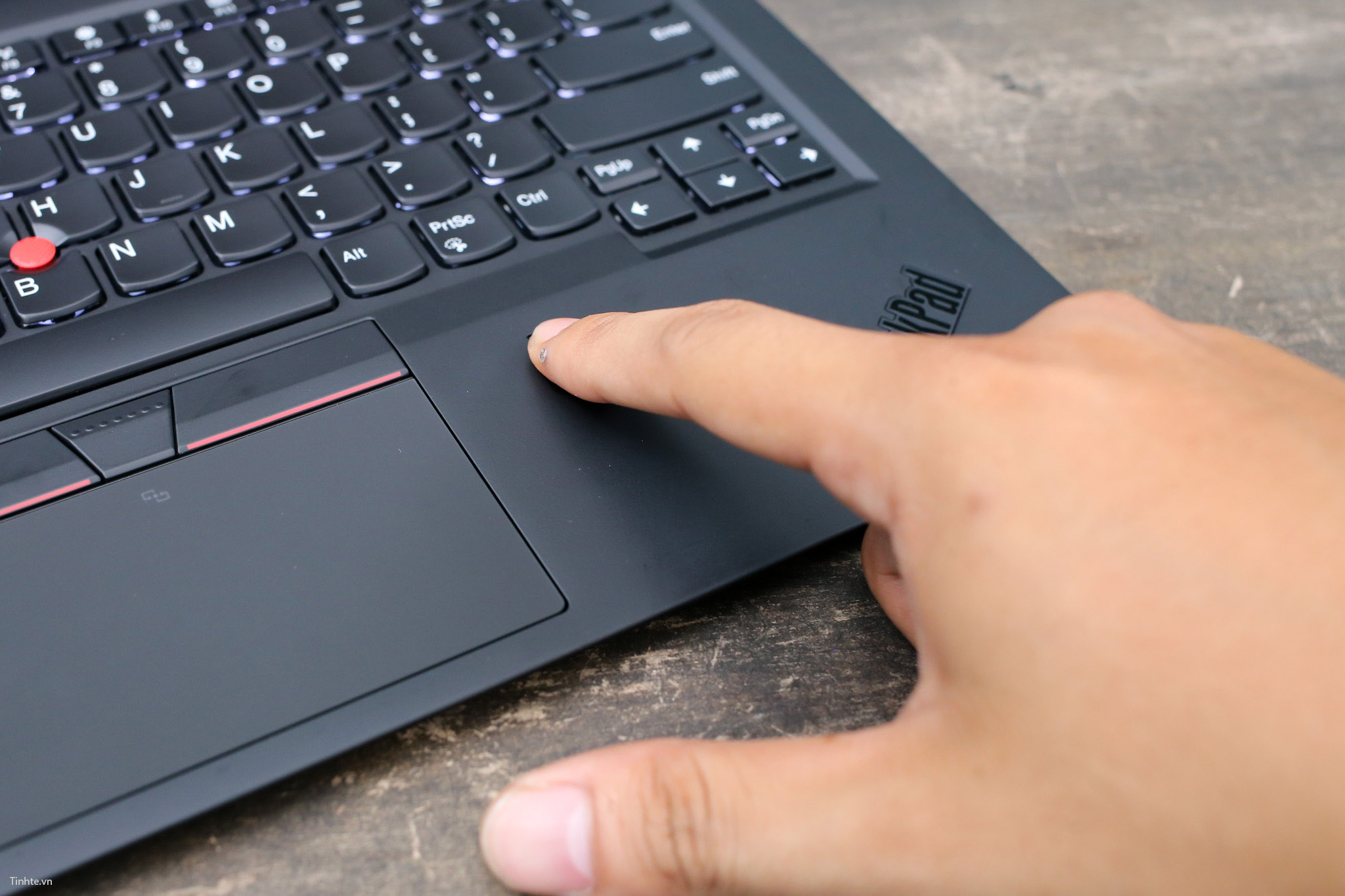 4422484_Tinhte.vn_ThinkPadX1CarbonGen6-25