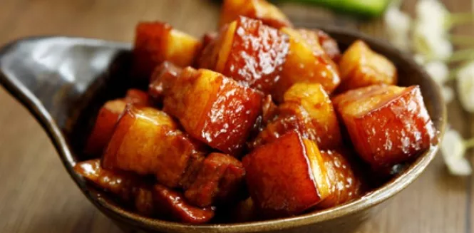 Cách làm thịt ba chỉ sốt kiểu tàu ngon đưa cơm